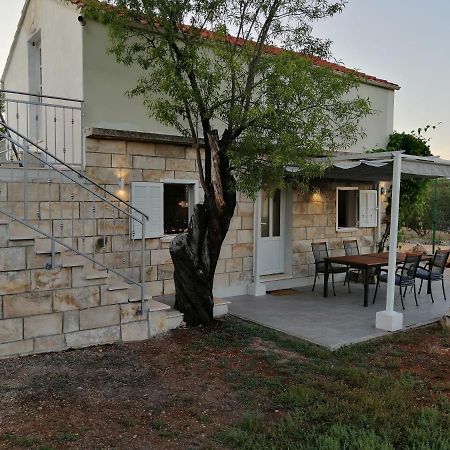 Olive Grove House Lumbarda Villa Exterior photo