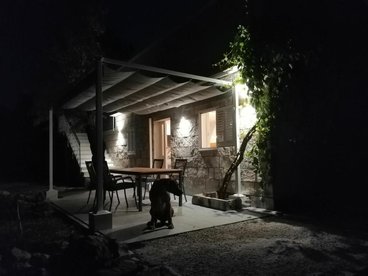 Olive Grove House Lumbarda Villa Exterior photo